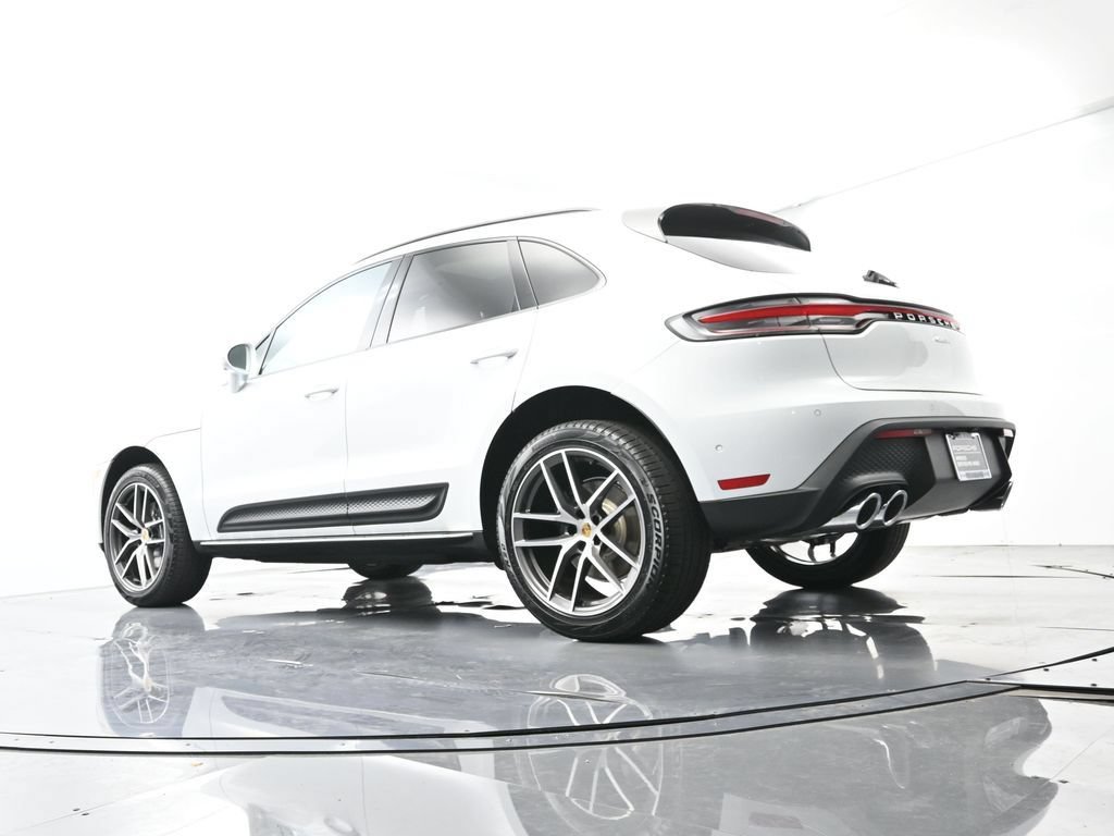 Certified 2025 Porsche Macan Turbo AWD/4WD image 50