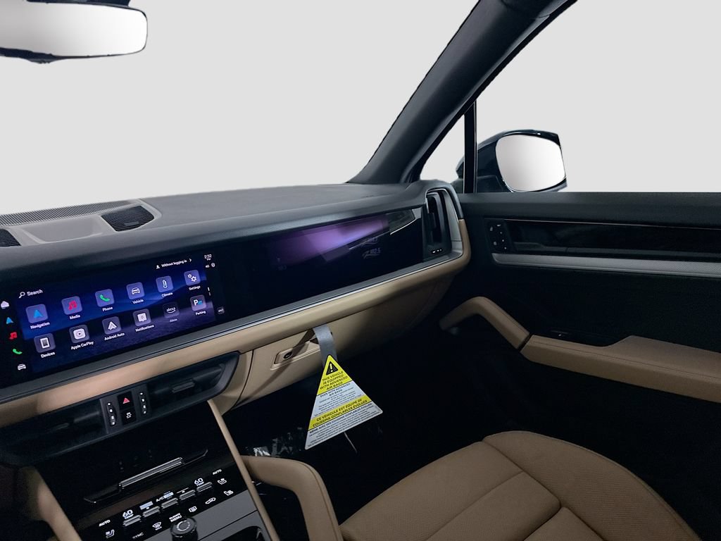 Certified 2026 Porsche Cayenne AWD/4WD image 25