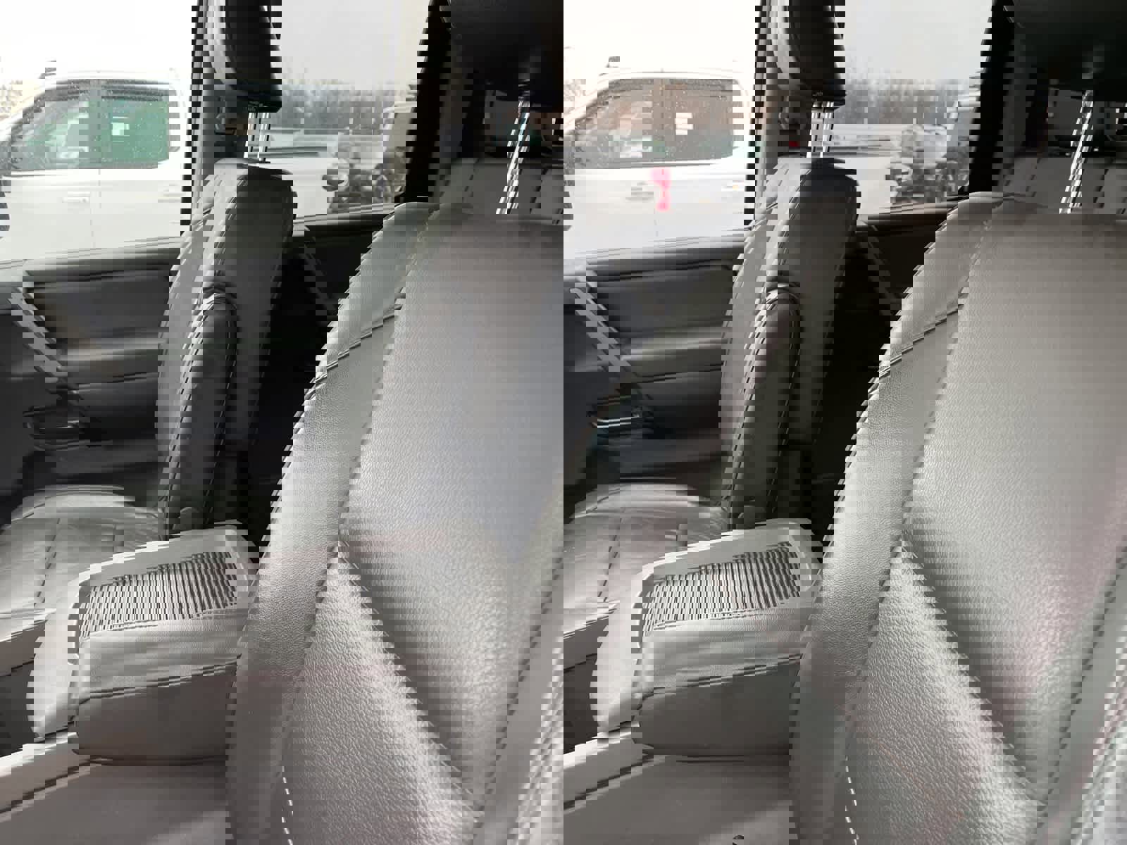 Used 2006 Nissan Titan LE w/ (S01) Side-Airbag Pkg w/ VDC image 27