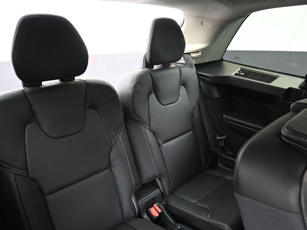 New 2026 Volvo XC90 B6 Ultra w/ Lounge Package image 17