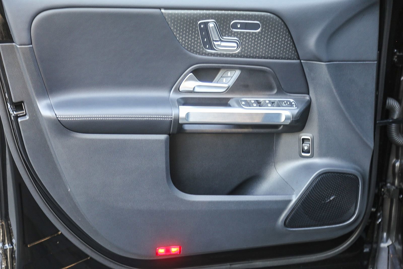 Certified 2026 Mercedes-Benz GLB 250 image 19