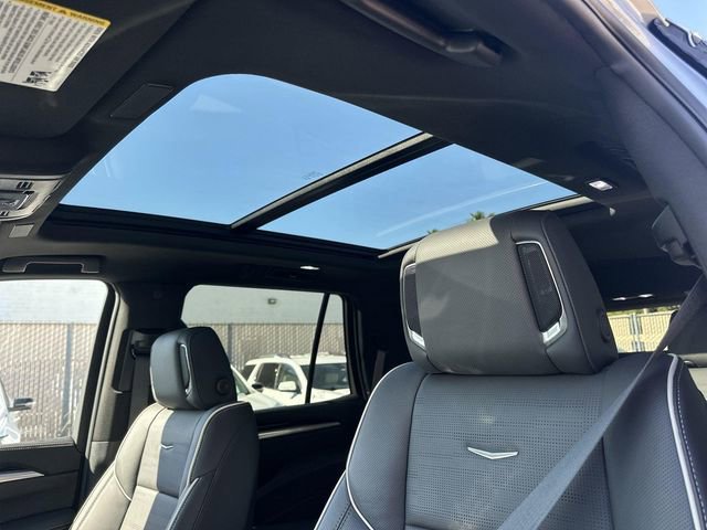 Used 2025 Cadillac Escalade Sport image 18