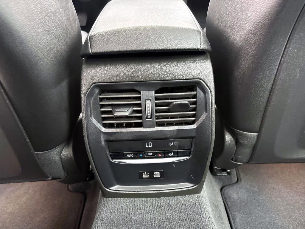 Certified 2024 BMW 330i xDrive Sedan image 34