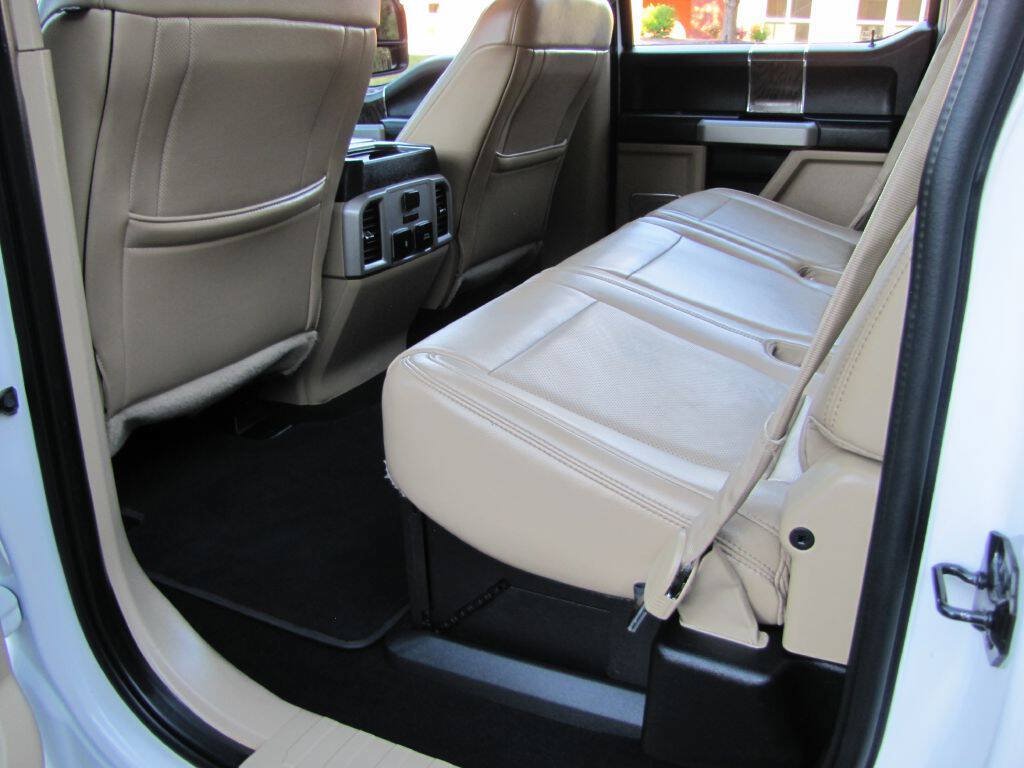 Used 2019 Ford F250 Lariat w/ Lariat Ultimate Package AWD/4WD image 18