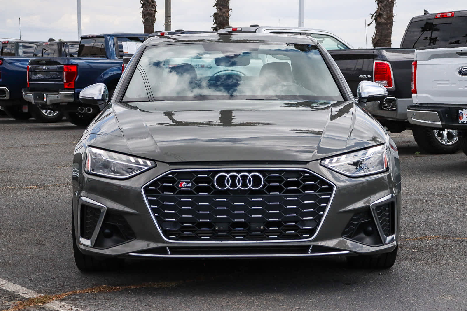 Used 2023 Audi S4 Premium Plus w/ Premium Plus Package AWD/4WD image 2