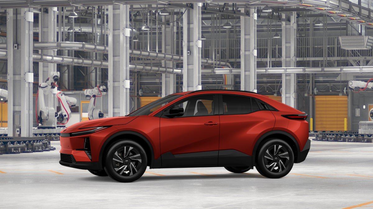 New 2026 Toyota C-HR AWD/4WD image 3