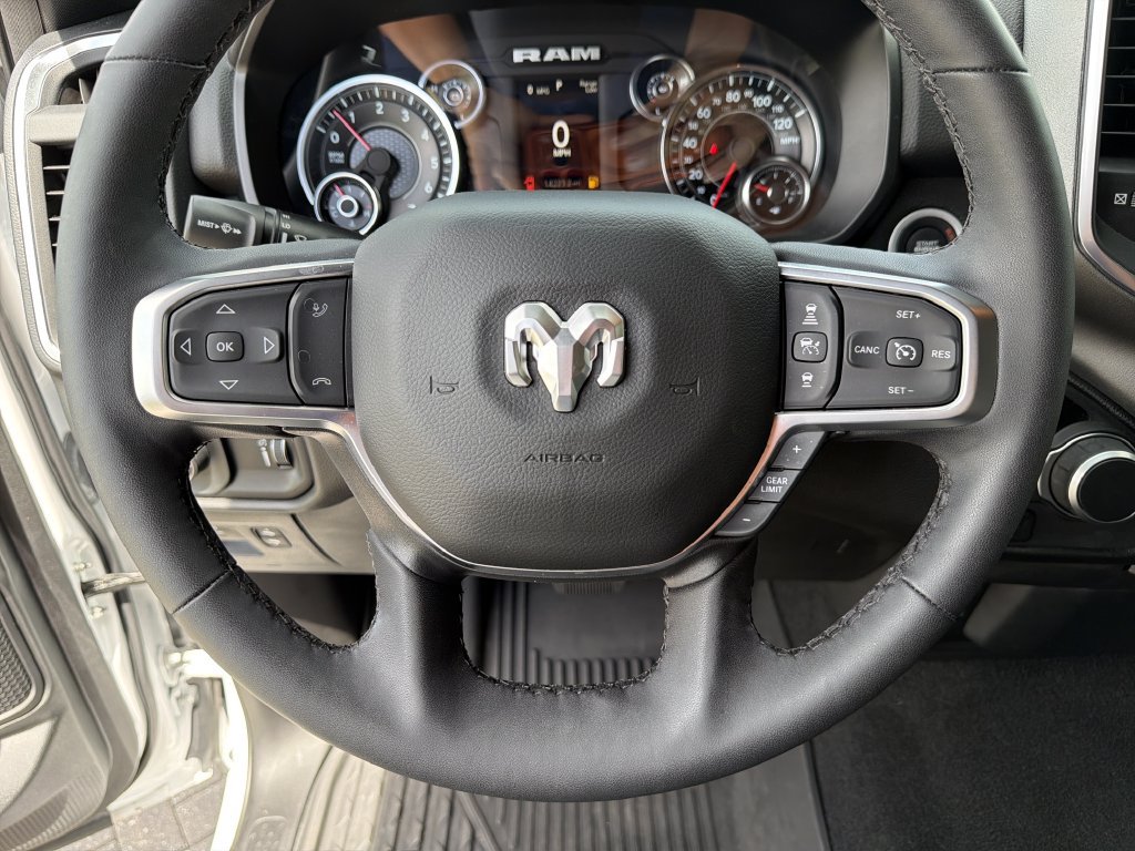 Used 2025 RAM 1500 Big Horn AWD/4WD image 29