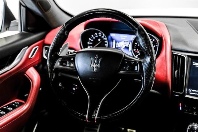 Used 2018 Maserati Levante GranSport AWD/4WD image 17