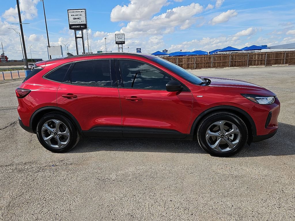 Used 2025 Ford Escape ST-Line w/ Tech Pack #1 image 9