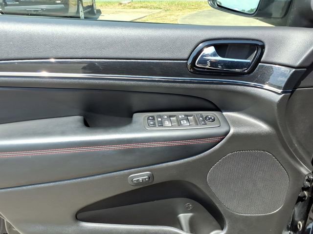 Used 2021 Jeep Grand Cherokee Trailhawk AWD/4WD image 3