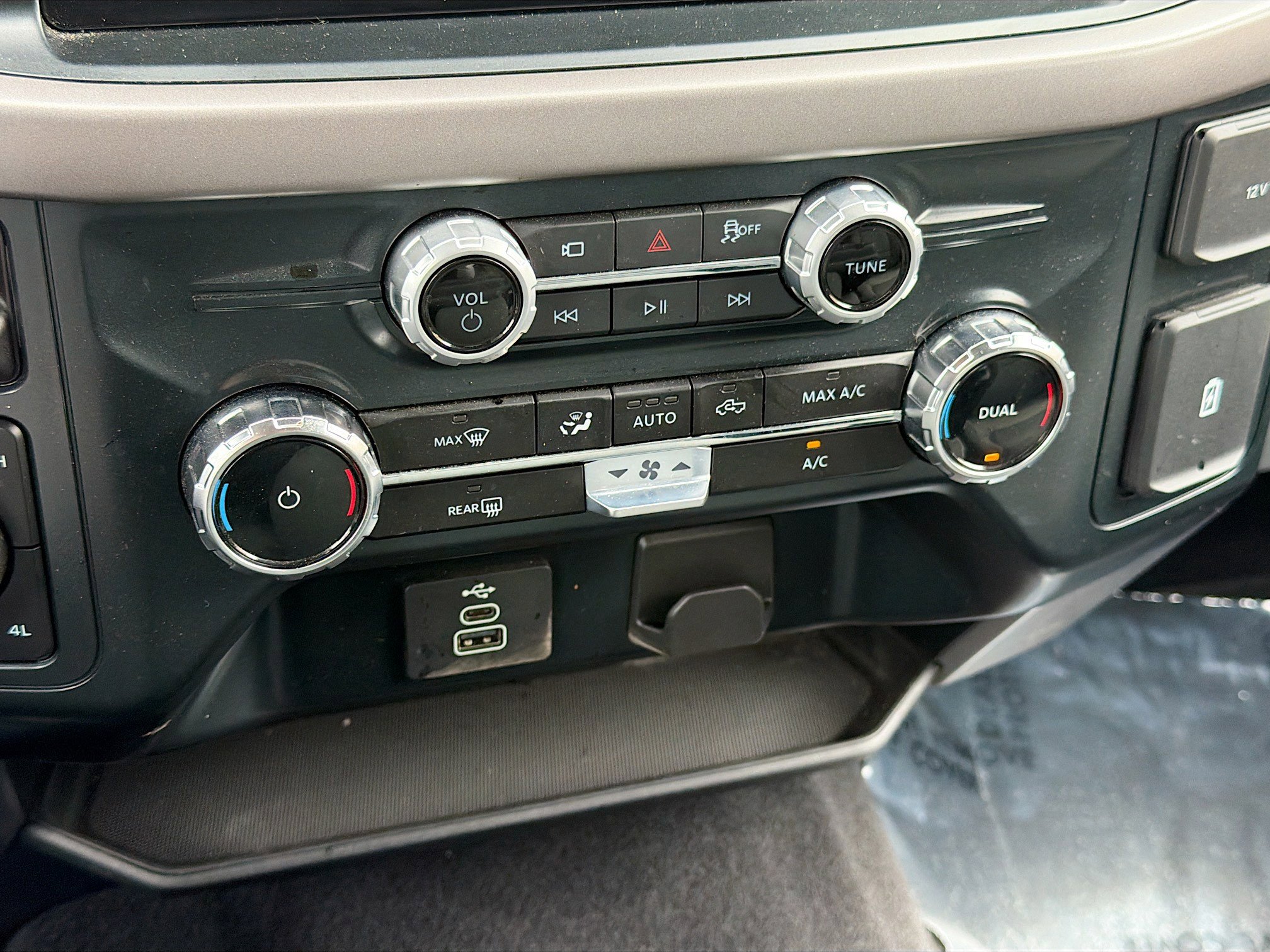 Used 2025 Ford F150 XLT w/ Equipment Group 301A Standard image 31