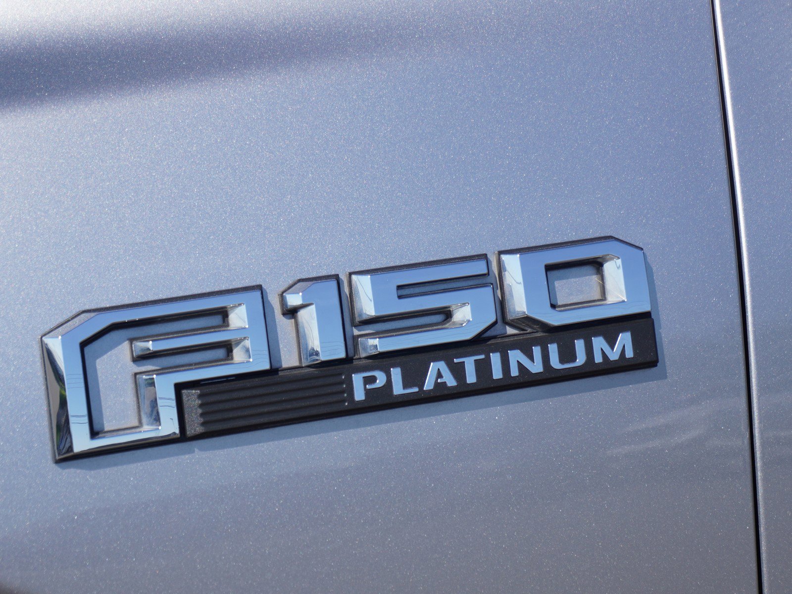 Used 2020 Ford F150 Platinum w/ Equipment Group 701A Luxury image 8