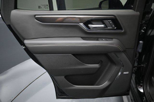 Used 2025 GMC Yukon Elevation w/ LPO, Floor Liner Package RWD image 30