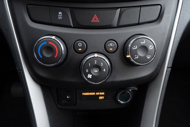 Used 2022 Chevrolet Trax LS w/ Tint and Cruise Package image 20