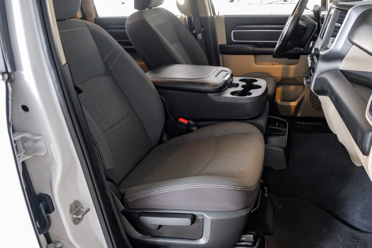 Used 2022 RAM 3500 Big Horn image 31