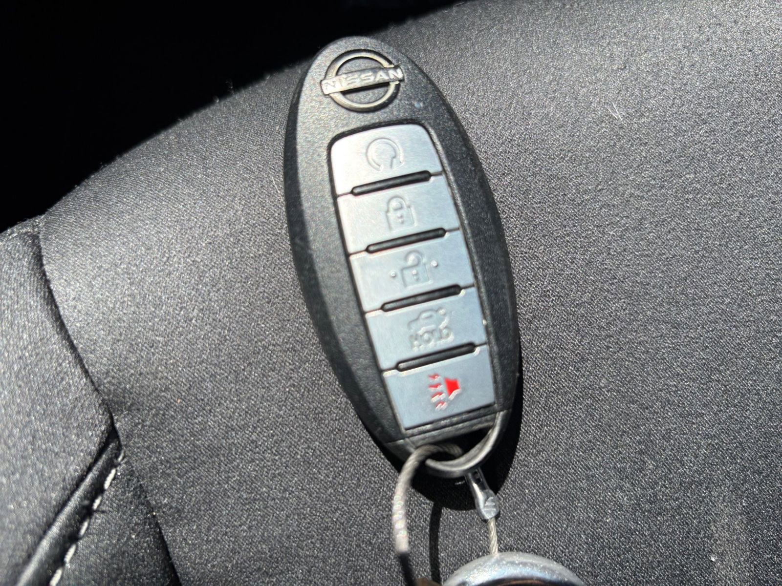 Used 2025 Nissan Altima 2.5 SV FWD image 25