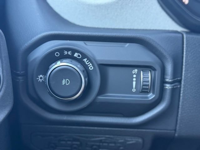 New 2025 Jeep Wrangler Unlimited Sahara AWD/4WD image 27