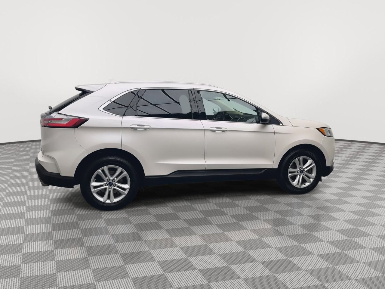 Used 2019 Ford Edge SEL w/ Equipment Group 201A image 42