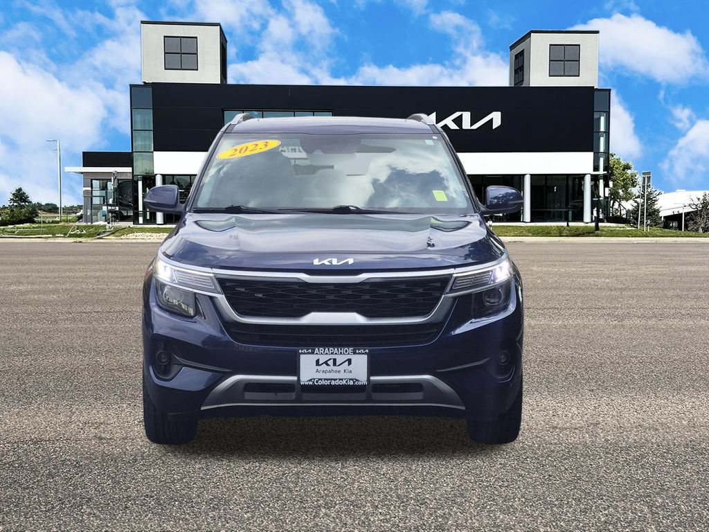 Used 2023 Kia Seltos EX AWD/4WD image 3