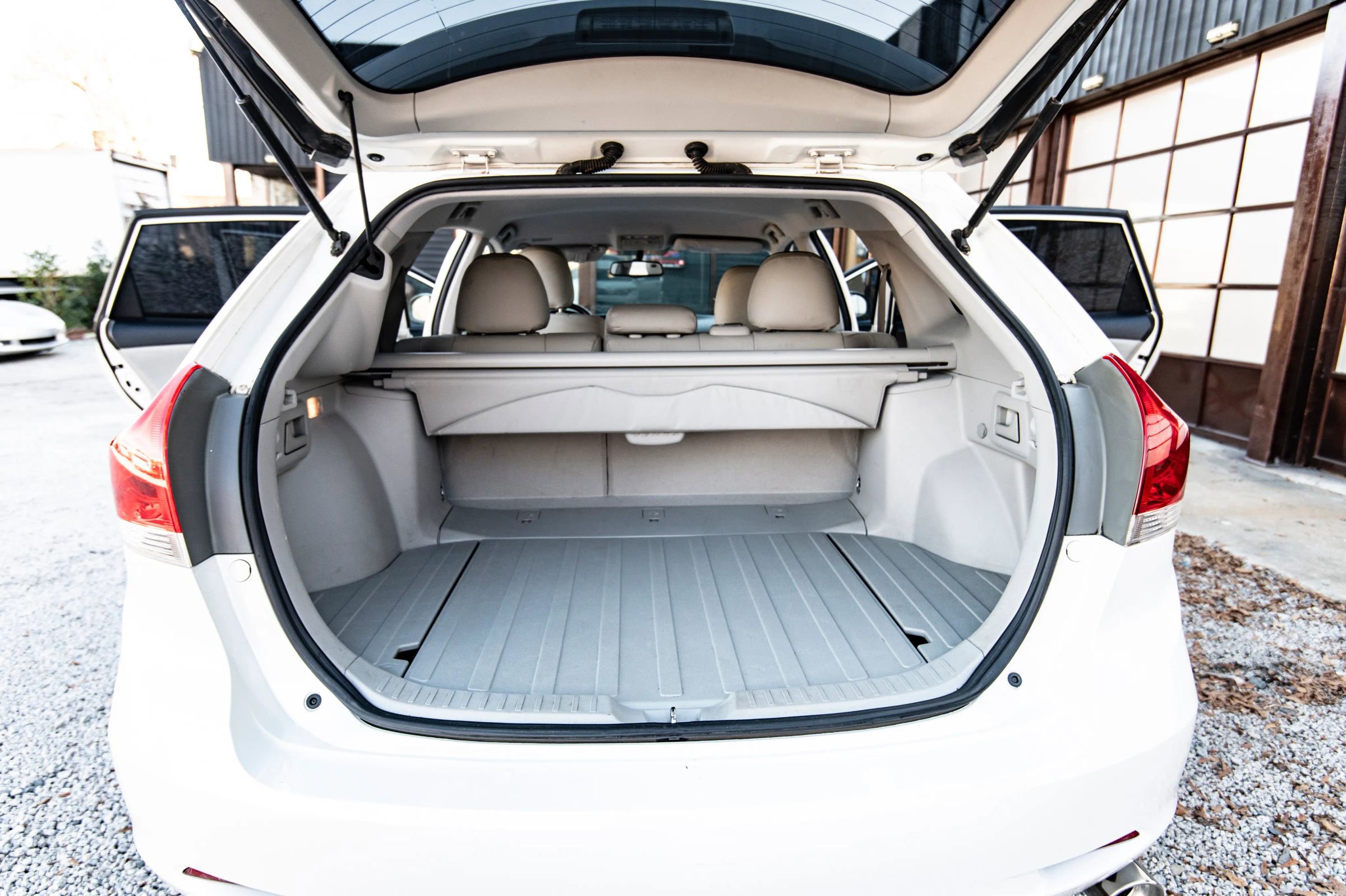 Used 2010 Toyota Venza image 37