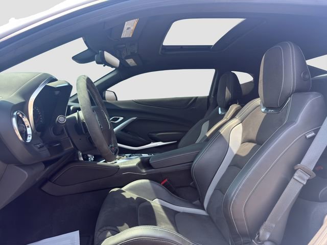 Used 2023 Chevrolet Camaro SS RWD image 9