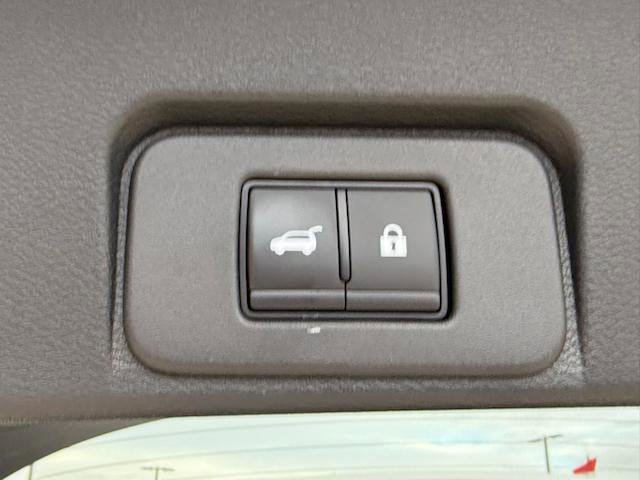 Certified 2026 Nissan Rogue Platinum w/ Platinum Premium Package AWD/4WD image 43