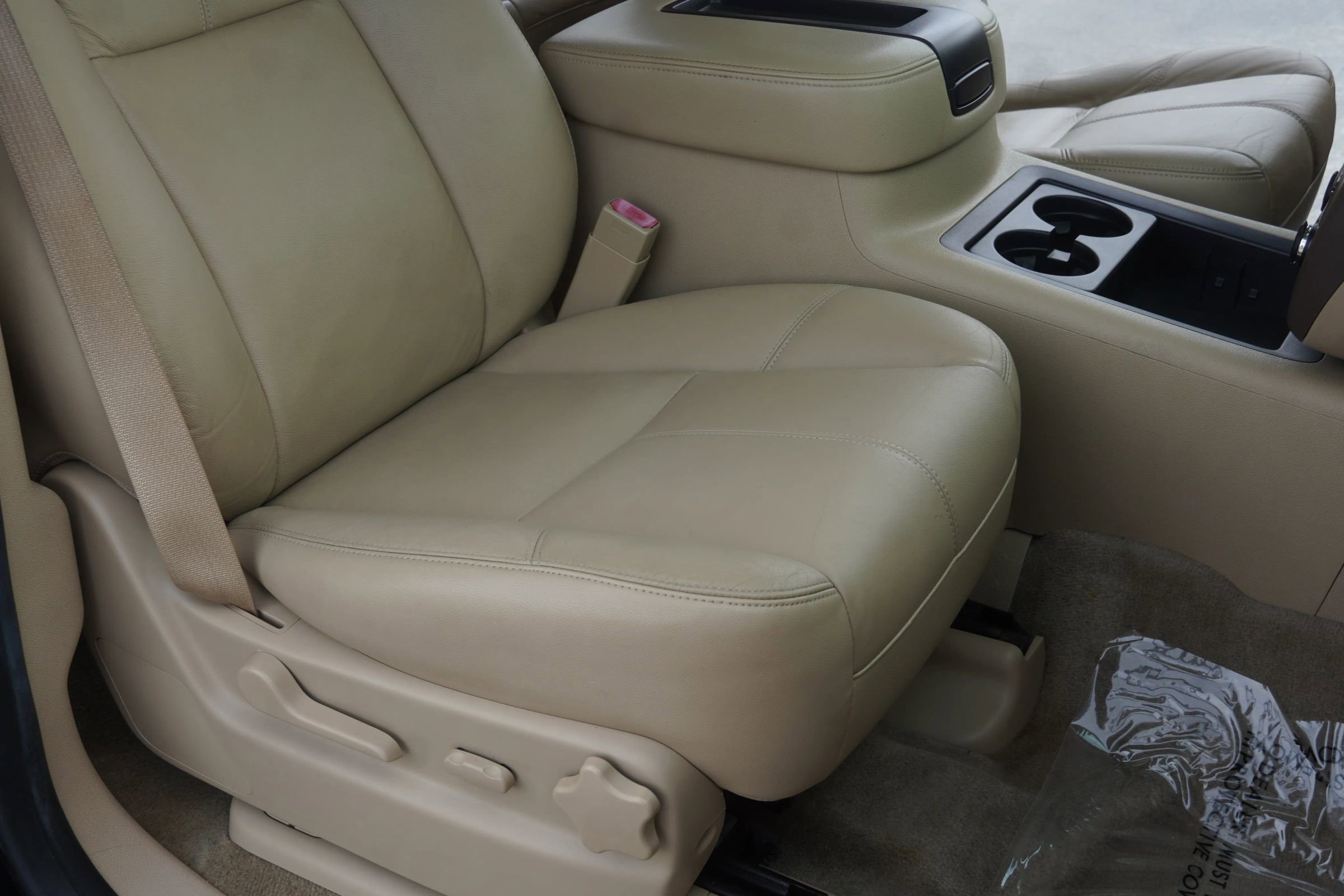 Used 2014 Chevrolet Tahoe LT image 15