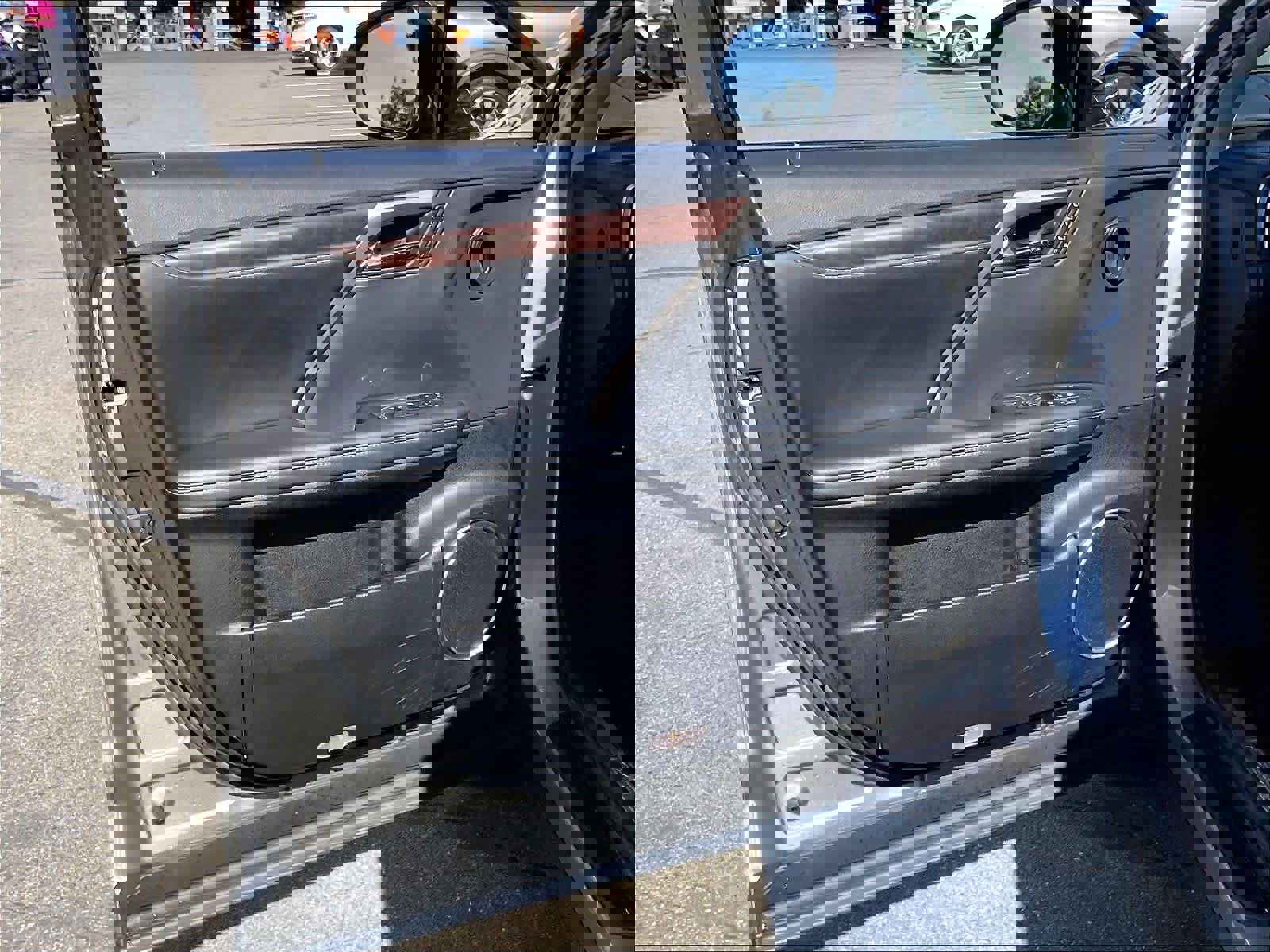 Used 2022 Lexus RX 450h AWD w/ Premium Package image 25