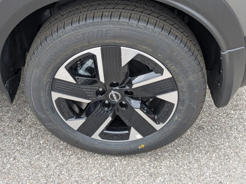 New 2026 Nissan Kicks SV w/ Cold Weather Package AWD/4WD image 13
