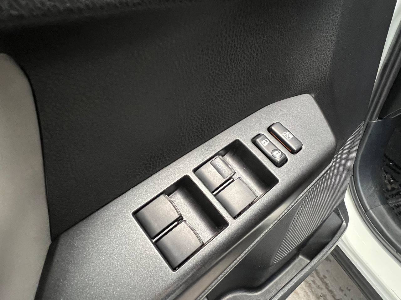 Used 2018 Toyota RAV4 XLE w/ Plus Extra Value Package image 24