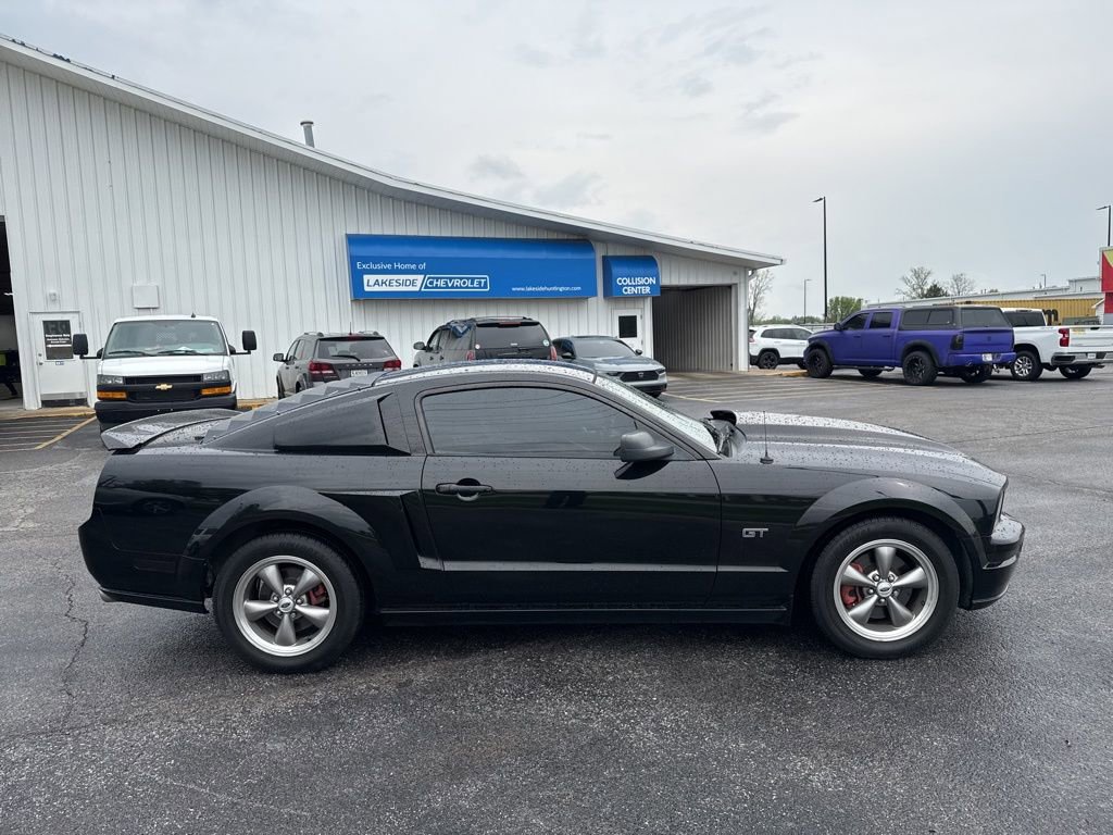 Used 2006 Ford Mustang GT RWD image 6