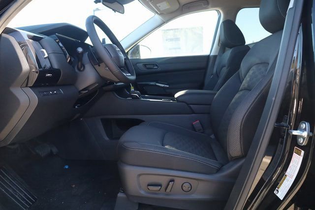 New 2026 Nissan Pathfinder SV AWD/4WD image 14