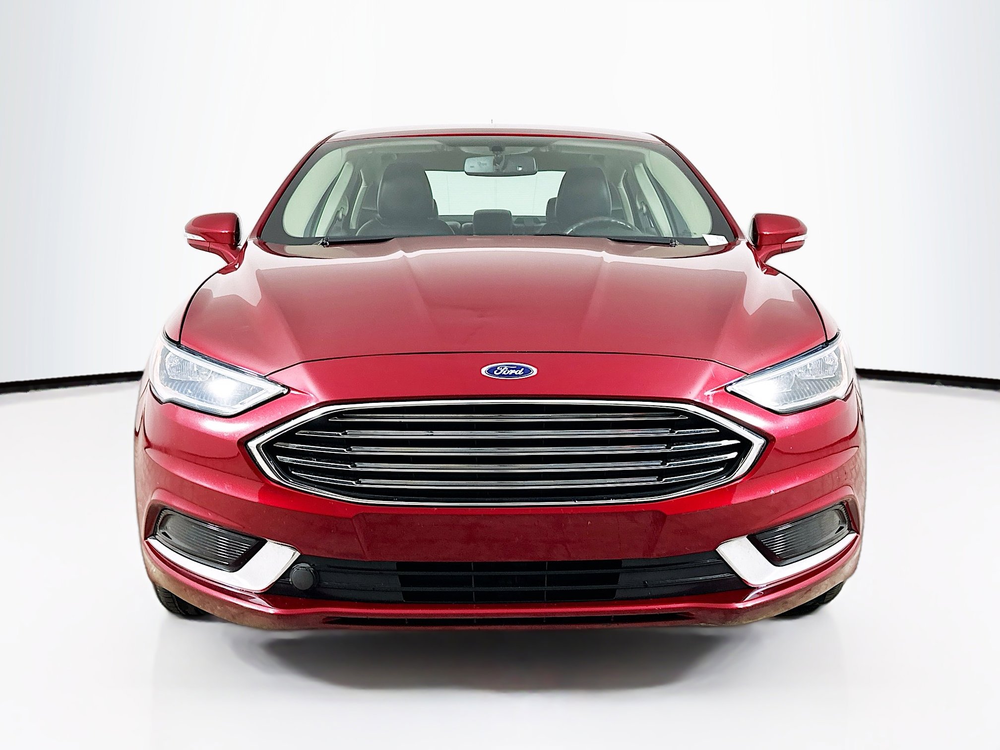 Used 2018 Ford Fusion Energi SE image 2