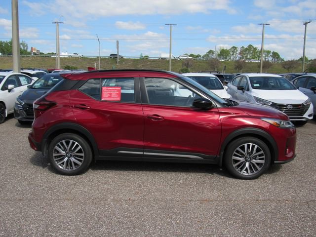 Certified 2024 Nissan Kicks SR w/ SR Premium Package FWD image 2