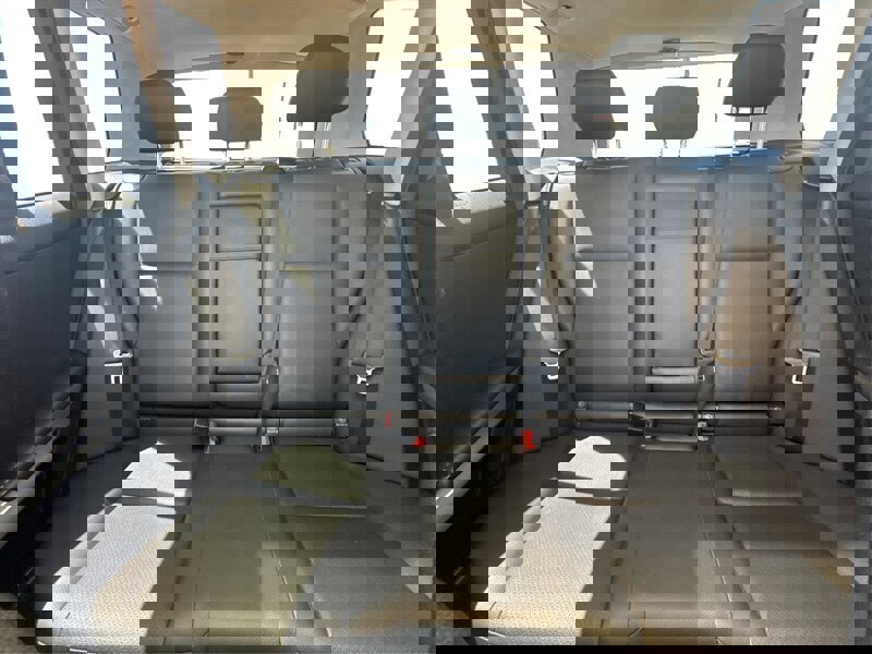 Used 2011 Mercedes-Benz GLK 350 4MATIC image 21