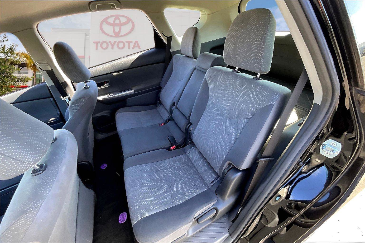 Used 2014 Toyota Prius V Two image 25