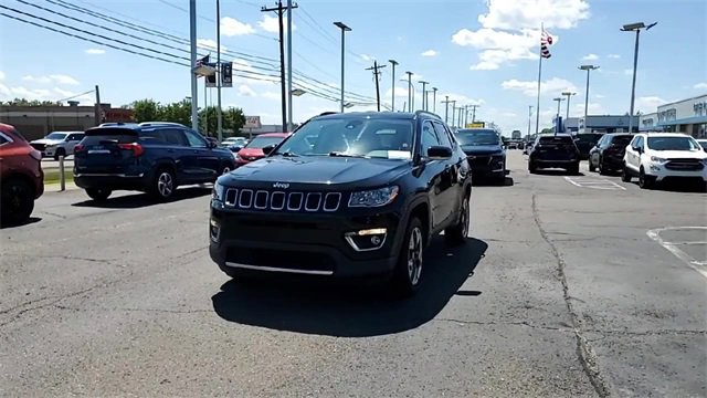 Used 2021 Jeep Compass Limited image 3