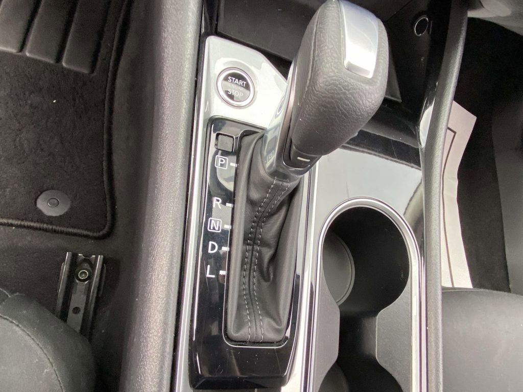 Used 2024 Nissan Altima 2.5 SV image 19