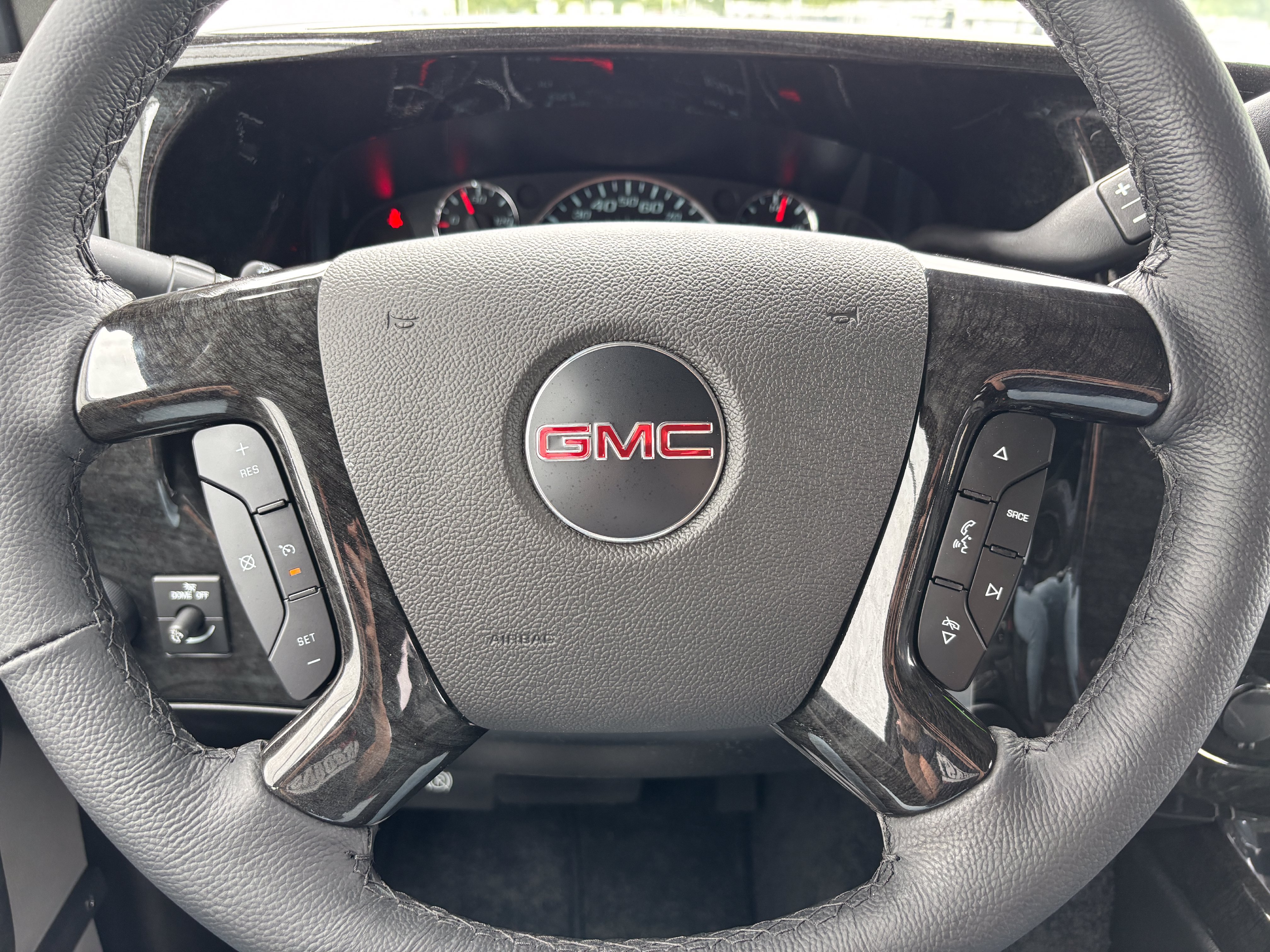 New 2026 GMC Savana 2500 w/ Driver Convenience Package RWD image 23
