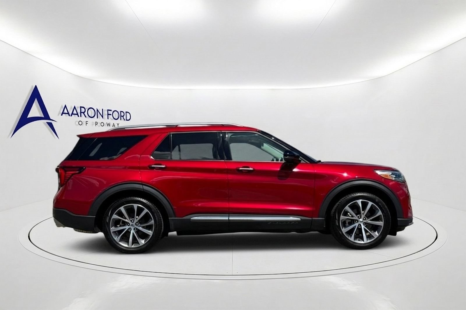 Used 2025 Ford Explorer Platinum w/ Ultimate Package RWD image 7