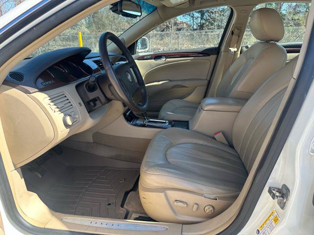 Used 2009 Buick Lucerne CXL FWD image 28