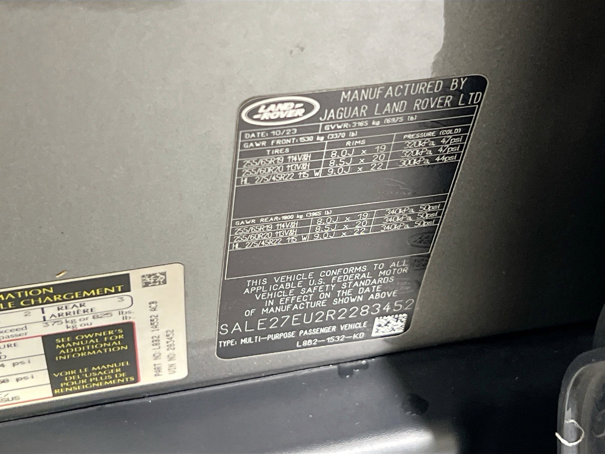 Used 2024 Land Rover Defender 110 X-Dynamic SE image 34