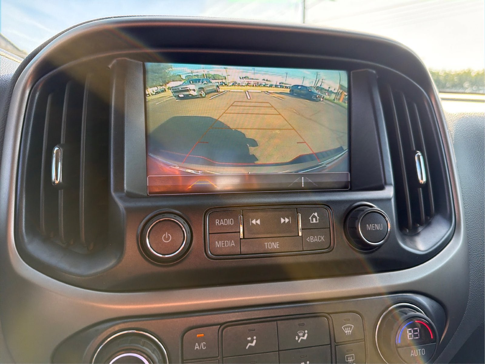 Used 2018 Chevrolet Colorado Z71 AWD/4WD image 15