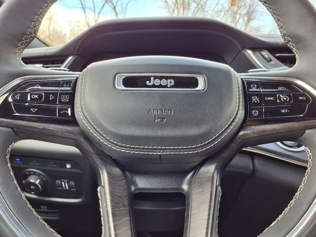 Used 2022 Jeep Grand Cherokee Overland image 18