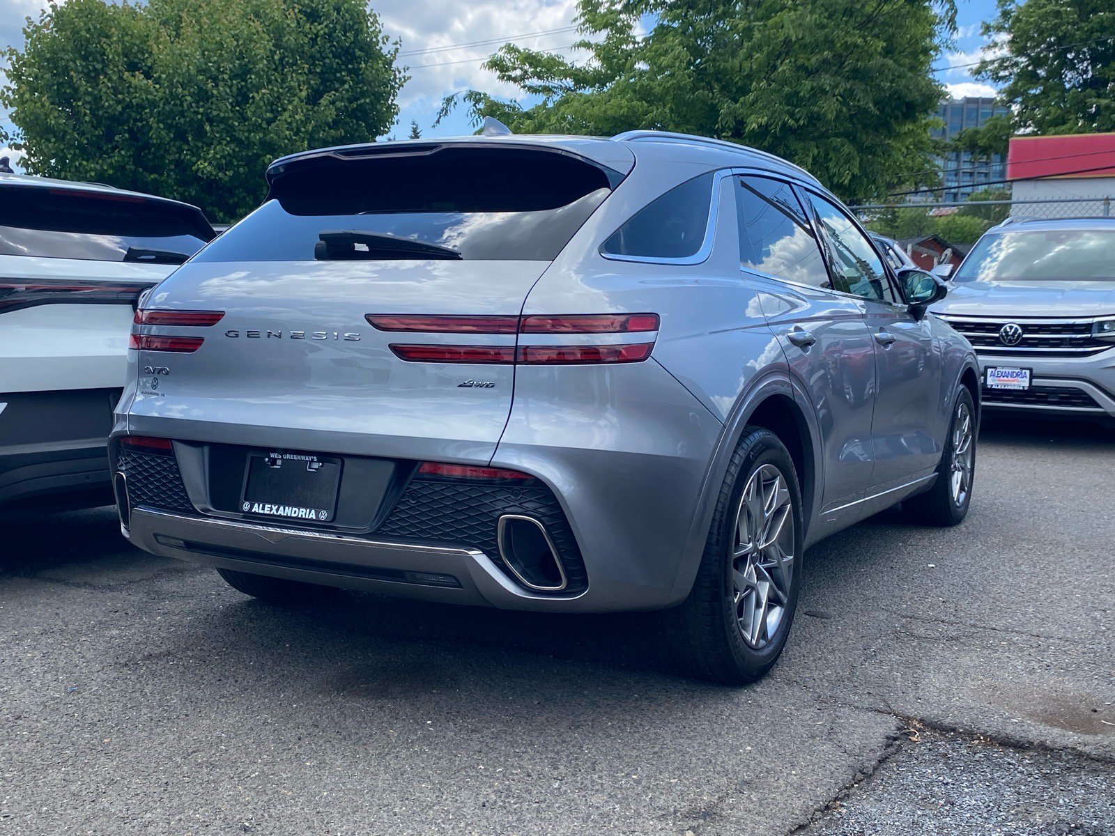 Used 2024 Genesis GV70 2.5T w/ Advanced Package AWD/4WD image 2