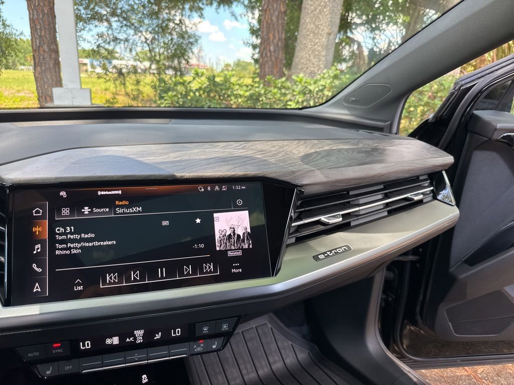 Used 2023 Audi Q4 e-tron Premium Plus AWD/4WD image 58