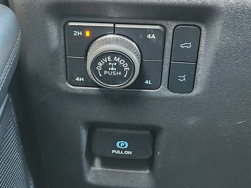 Used 2025 Ford Expedition Tremor AWD/4WD image 29