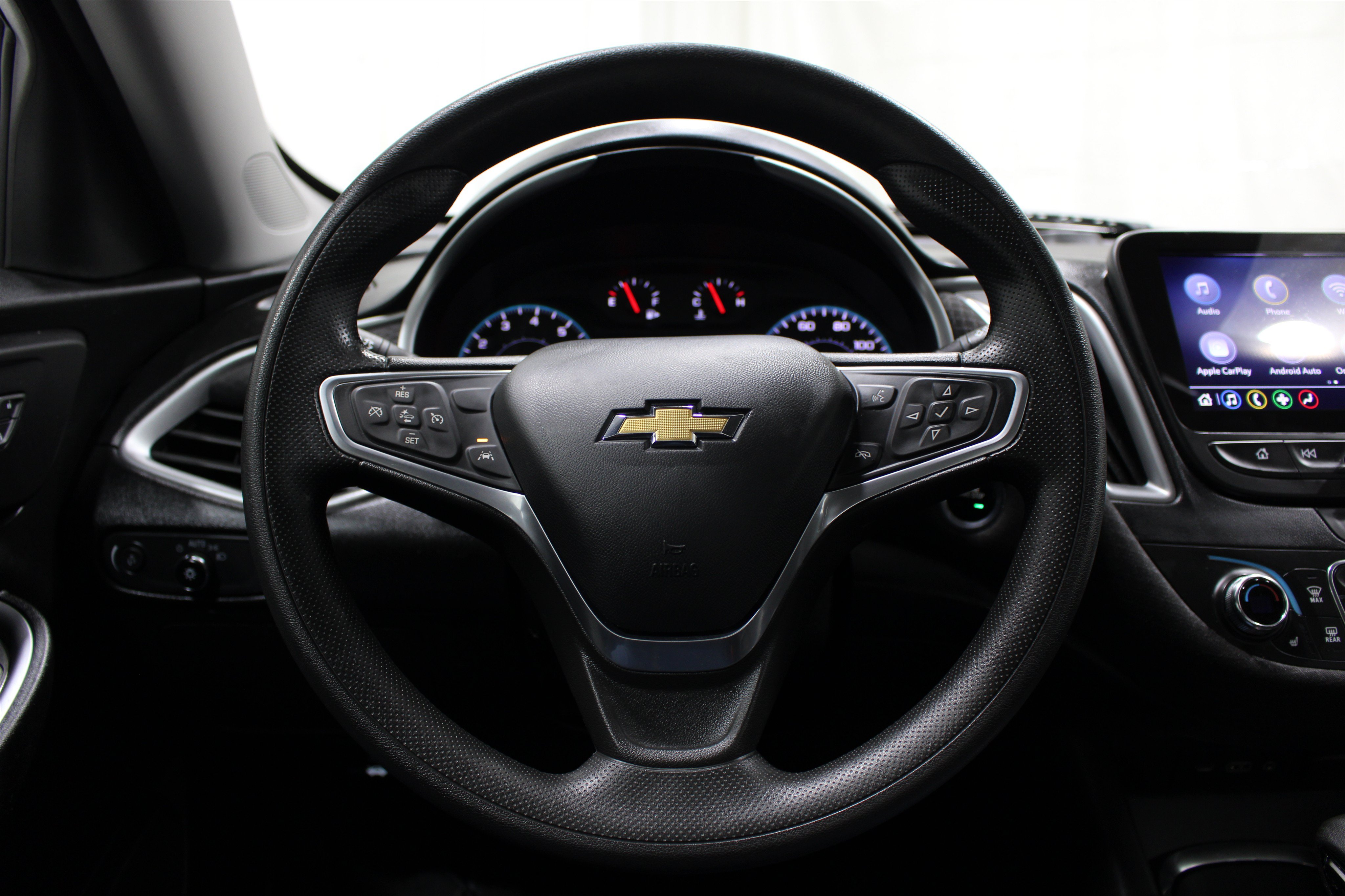 Used 2023 Chevrolet Malibu LT FWD image 11
