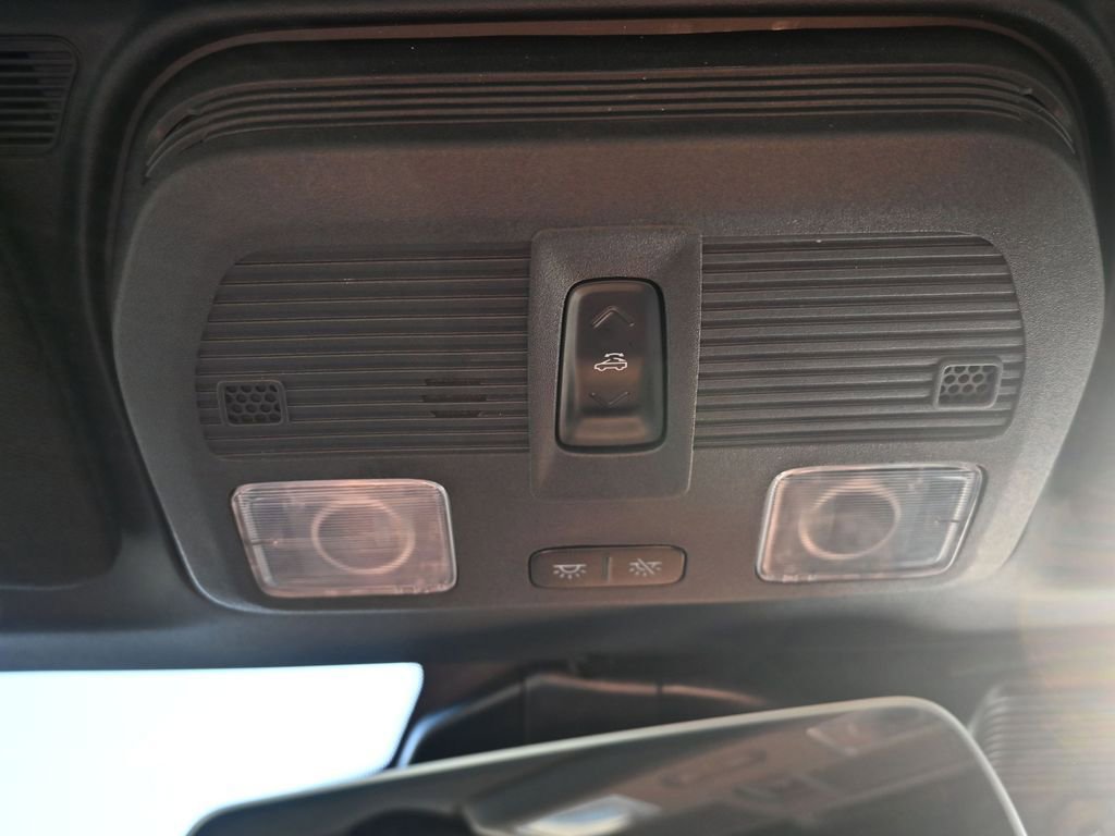 Used 2025 Ford Mustang GT Premium image 34