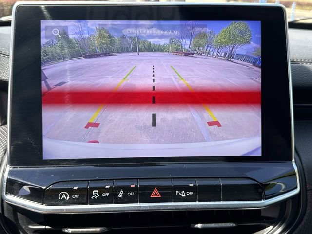 Used 2025 Jeep Compass Trailhawk image 31